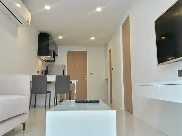 Condominium for rent Pattaya showing the open plan concept Condominium for rent Pattaya showing the open plan concept