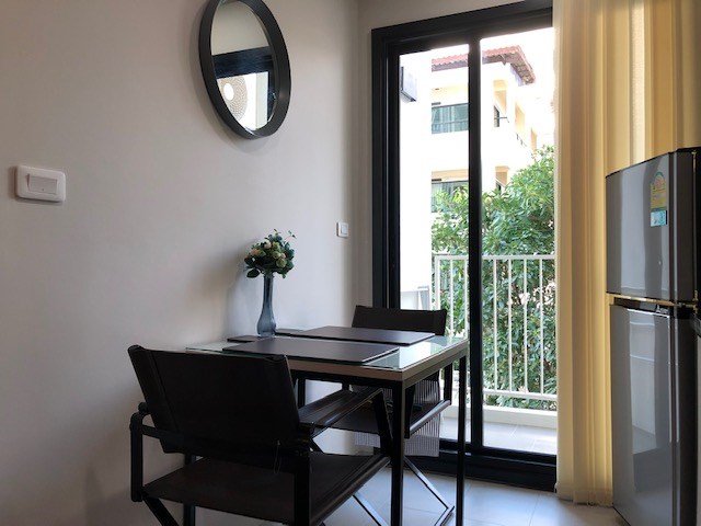 Condominium for rent Central Pattaya showing the dining area Condominium for rent Central Pattaya showing the dining area