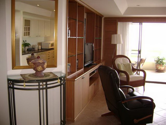 Condominium for rent Jomtien Beach showing the nice living area