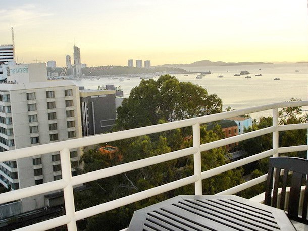 Condominium for rent Pattaya showing the balcony and sea view 