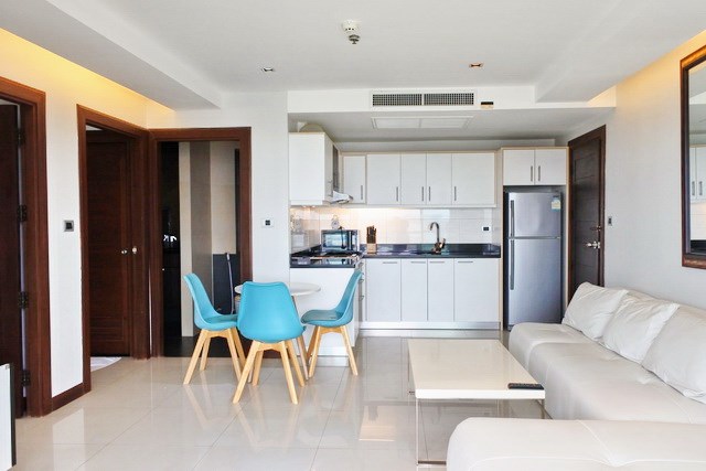 Condominium for rent Pattaya showing the open plan concept