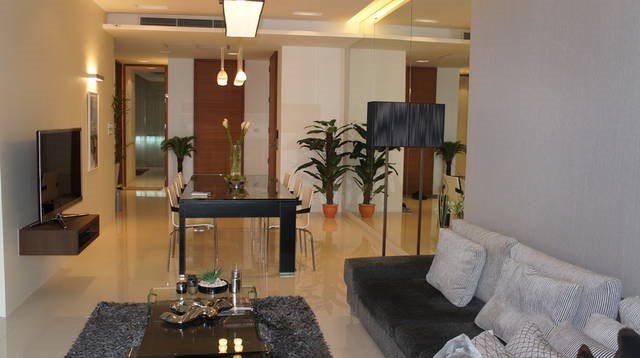 Condominium for rent Wong Amat Sanctuary showing the living and dining areas