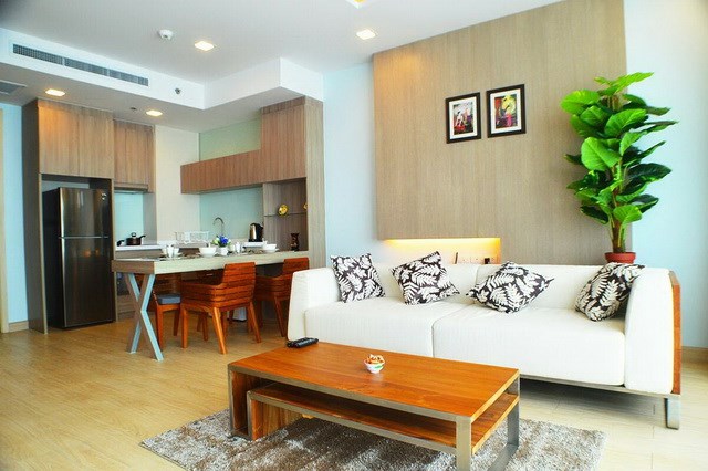 Condominium for sale Jomtien showing the open plan concept 