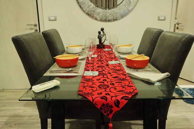 Condominium For Sale Wongamat showing the dining area Condominium For Sale Wongamat showing the dining area