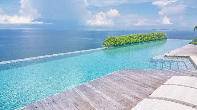 Condominium For Sale Wongamat showing the roof top swimming pool Condominium For Sale Wongamat showing the roof top swimming pool