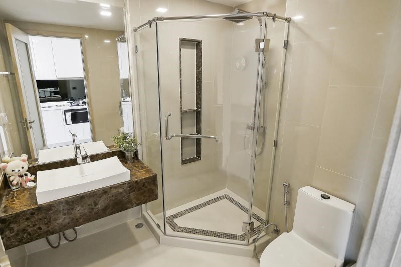 Condominium for sale Pratumnak showing the bathroom Condominium for sale Pratumnak showing the bathroom