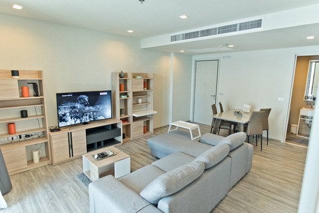 Condominium for sale Wongamat Pattaya showing the living area Condominium for sale Wongamat Pattaya showing the living area