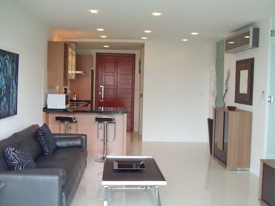 Condominium for sale Naklua showing the open plan