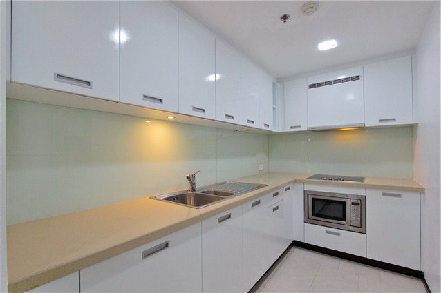 Condominium for sale Northshore Pattaya showing the kitchen Condominium for sale Northshore Pattaya showing the kitchen