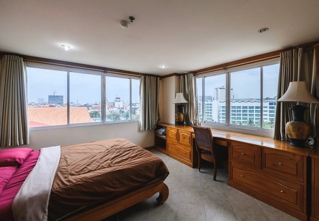 Condominium for sale Central Pattaya showing the master bedroom Condominium for sale Central Pattaya showing the master bedroom