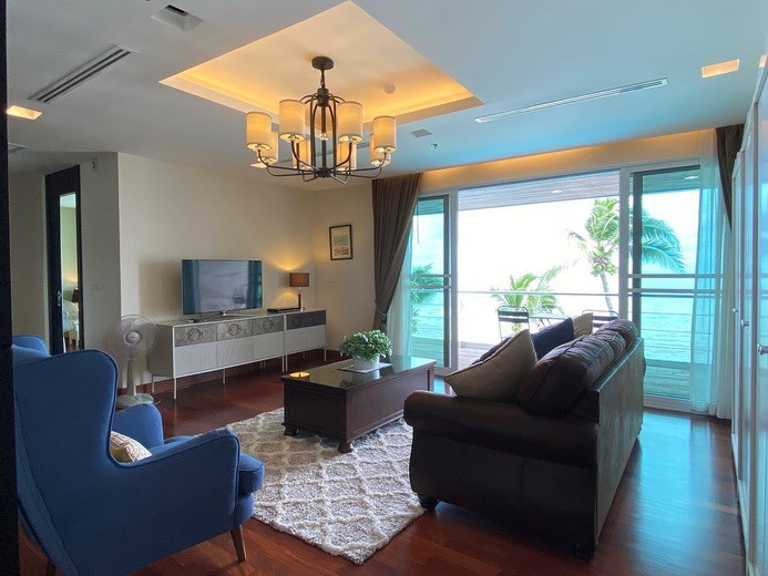 Condominium for Sale Naklua Ananya showing the living area and balcony 