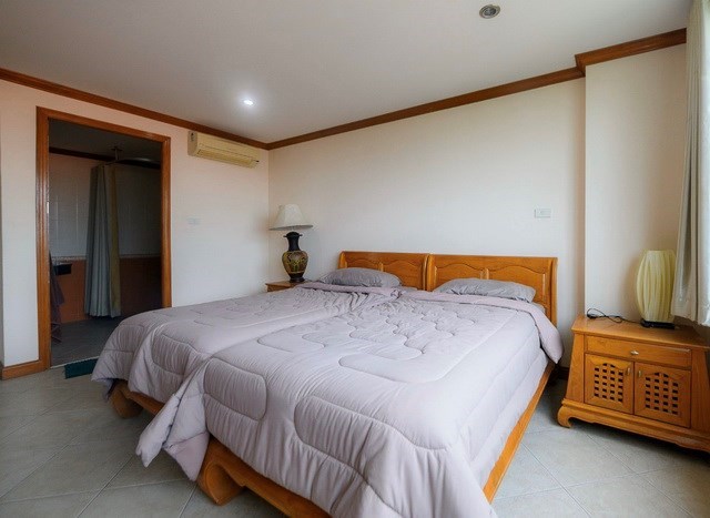Condominium for sale Central Pattaya showing the second bedroom suite Condominium for sale Central Pattaya showing the second bedroom suite