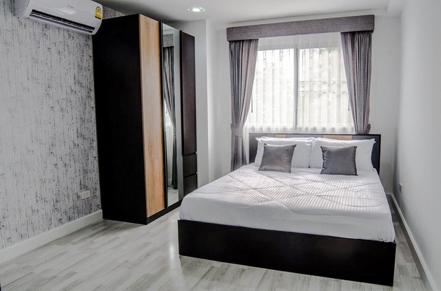 Condominium for sale Pratumnak Hill Pattaya showing the second bedroom Condominium for sale Pratumnak Hill Pattaya showing the second bedroom