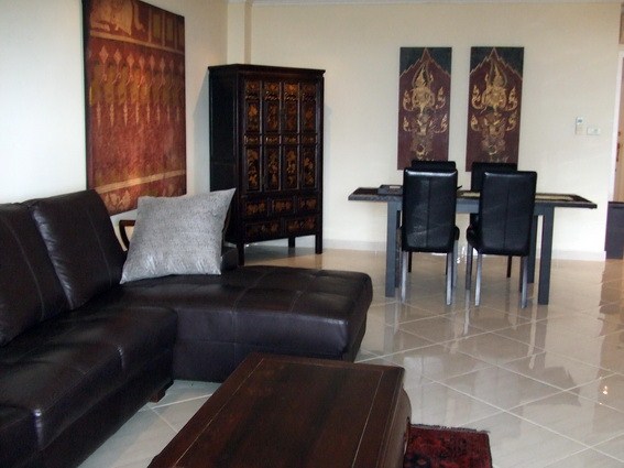 Condominium for rent Naklua showing the living an dining area