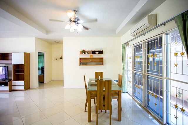 House for Rent East Pattaya showing the dining area House for Rent East Pattaya showing the dining area