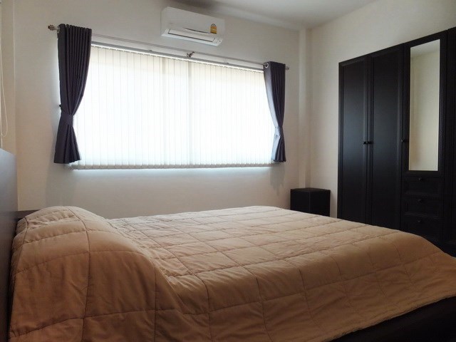 House for rent East Pattaya showing the second bedroom with furniture 