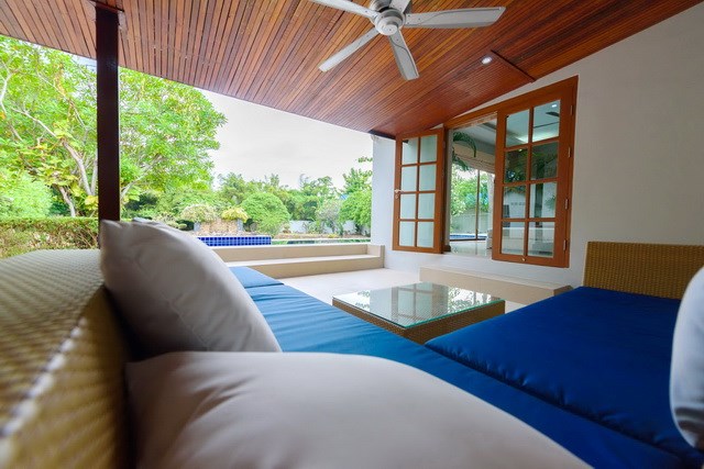 House for rent Pattaya showing the covered poolside terrace House for rent Pattaya showing the covered poolside terrace