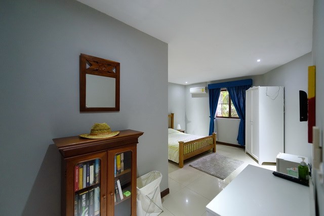 House for rent Pattaya showing the third bedroom suite House for rent Pattaya showing the third bedroom suite