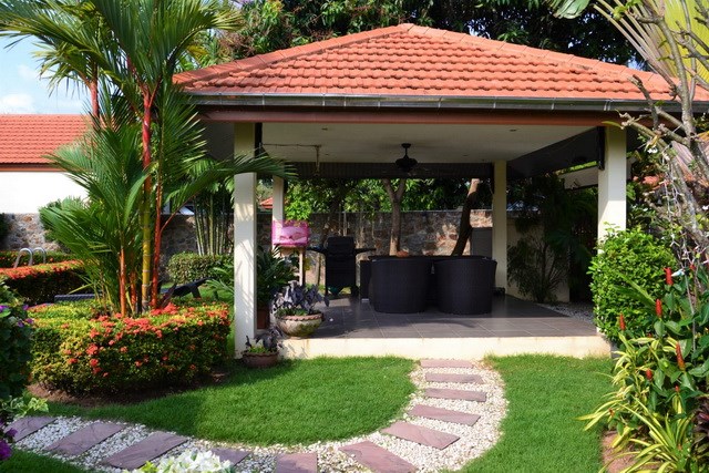 House for sale Pattaya Mabprachan showing the sala House for sale Pattaya Mabprachan showing the sala