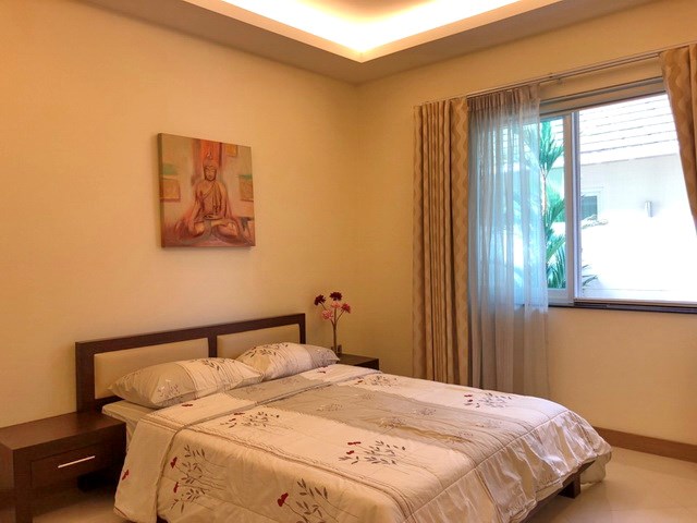 House for sale East Pattaya showing the second bedroom 