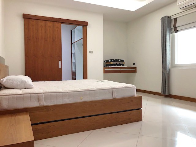 House for sale East Pattaya showing the third bedroom suite House for sale East Pattaya showing the third bedroom suite