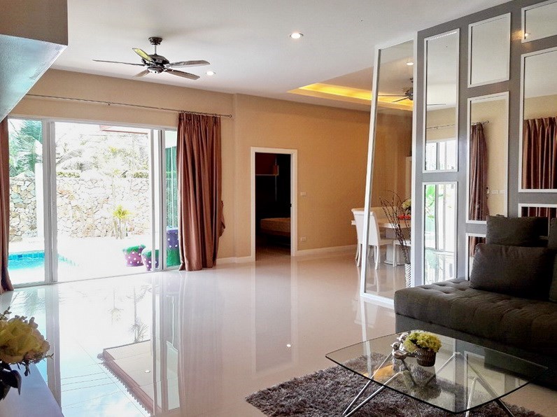 House for sale Huay Yai Pattaya showing the living area 