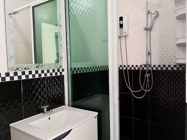 House for sale East Pattaya showing a bathroom House for sale East Pattaya showing a bathroom