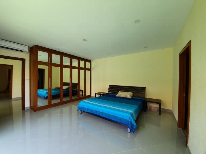 House for sale Pratumnak Pattaya showing the second bedroom House for sale Pratumnak Pattaya showing the second bedroom
