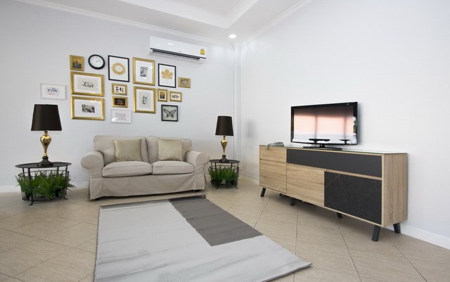 House for sale Pratumnak Pattaya showing the living area House for sale Pratumnak Pattaya showing the living area