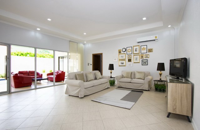 House for sale Pratumnak Pattaya showing the living room House for sale Pratumnak Pattaya showing the living room
