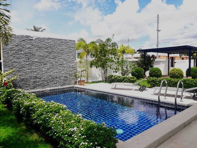 House for Sale Silverlake Pattaya showing the private pool House for Sale Silverlake Pattaya showing the private pool