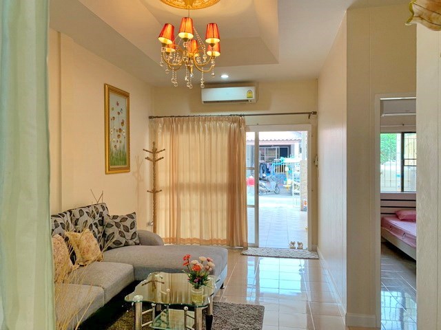 House for Sale East Pattaya showing the living area and entrance House for Sale East Pattaya showing the living area and entrance