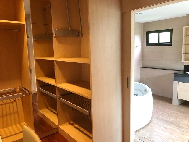 House for sale Huay Yai Pattaya showing the walk-in wardrobes House for sale Huay Yai Pattaya showing the walk-in wardrobes