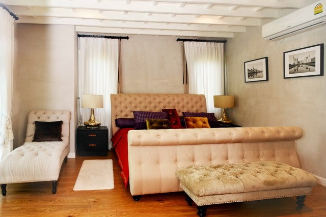 House for sale Na Jomtien Pattaya showing the master bedroom House for sale Na Jomtien Pattaya showing the master bedroom