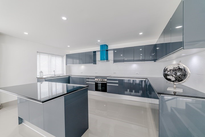 House for sale Pattaya showing the large kitchen House for sale Pattaya showing the large kitchen