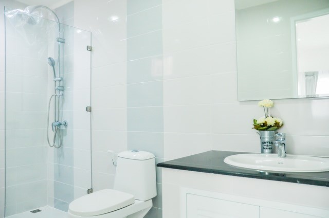 House for sale Pattaya showing the master bathroom House for sale Pattaya showing the master bathroom