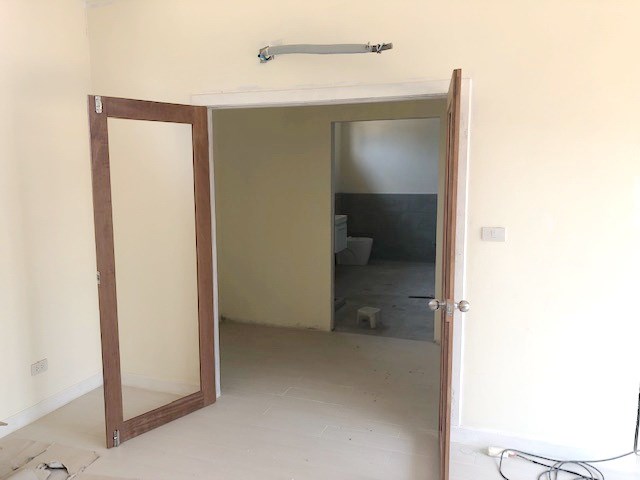 House for sale Pattaya modern design showing the walk-in wardrobes House for sale Pattaya modern design showing the walk-in wardrobes