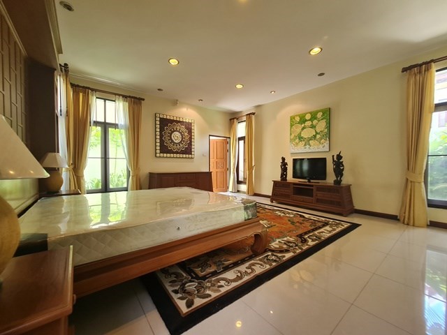 House for sale Pattaya Na Jomtien showing the second bedroom suite